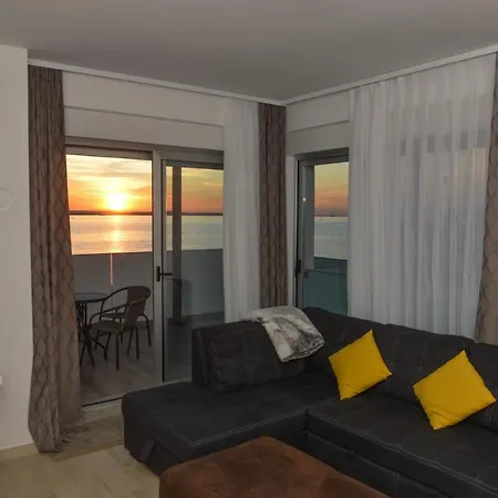 Apartment Sandy Beach *