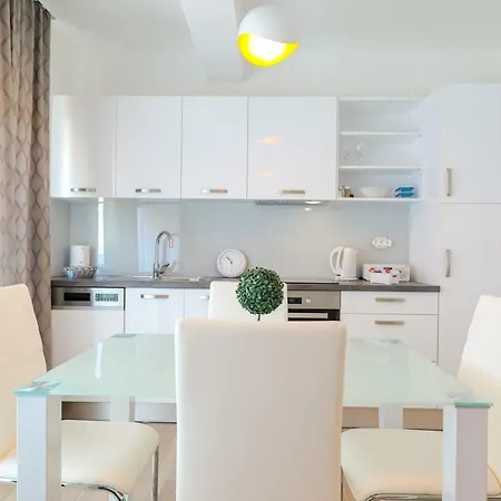 Apartment Sandy Beach