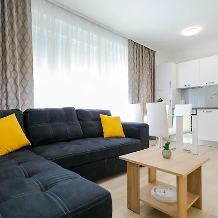 Apartment Sandy Beach