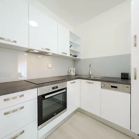 Apartment Sandy Beach *