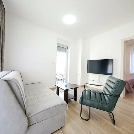 Sandy Beach Apartment