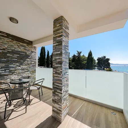Apartment Sandy Beach *